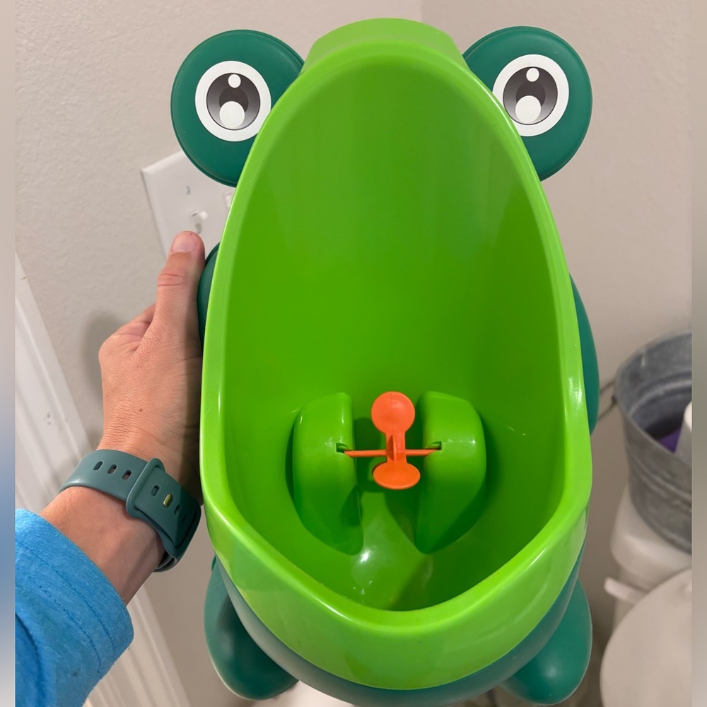 Green Frog Potty Training Urinal